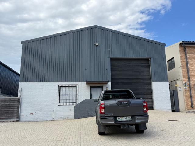 To Let Commercial Property for Rent in Sidwell Eastern Cape